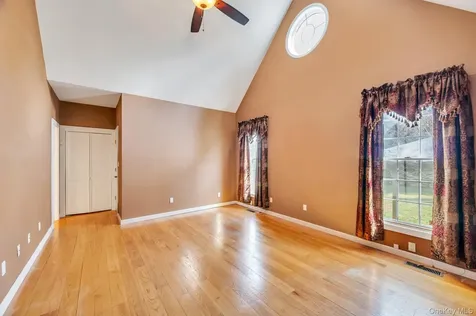 136 Mill Road Manorville NY 11949