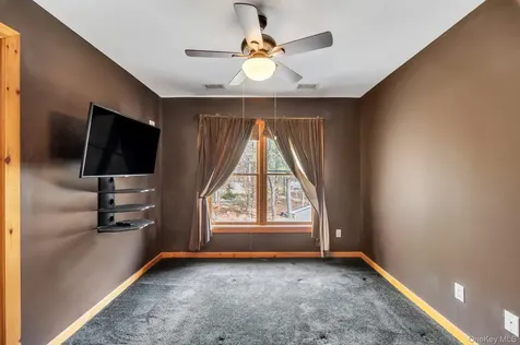 136 Mill Road Manorville NY 11949