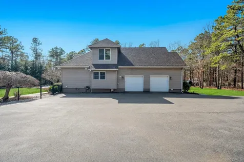 136 Mill Road Manorville NY 11949