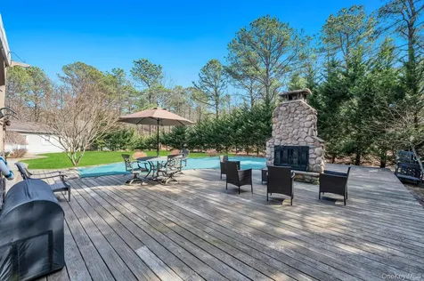 136 Mill Road Manorville NY 11949