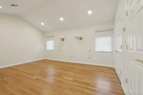 17 Rolling Ridge Road New City NY 10956