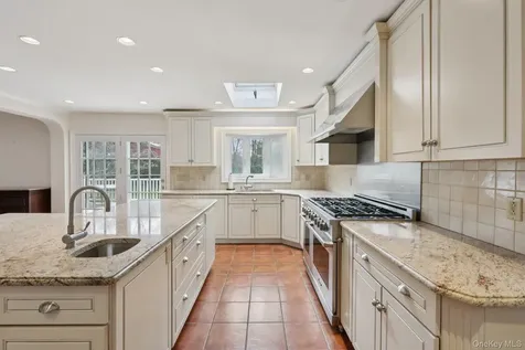 17 Rolling Ridge Road New City NY 10956