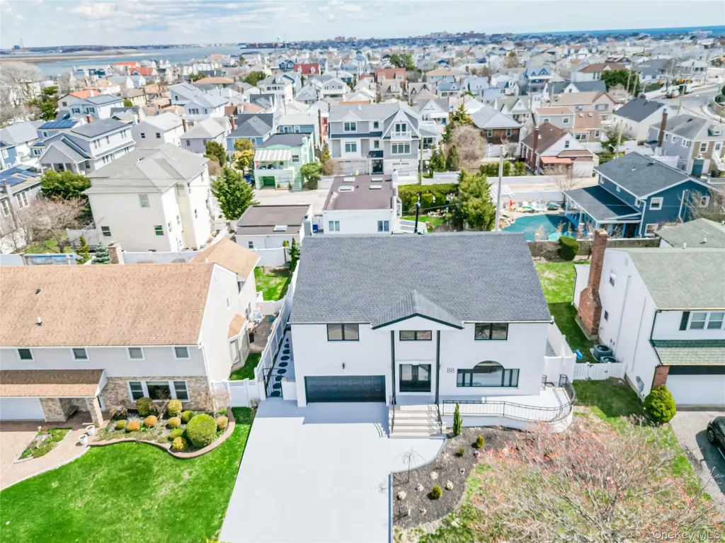88 Mark Lane Atlantic Beach NY 11509
