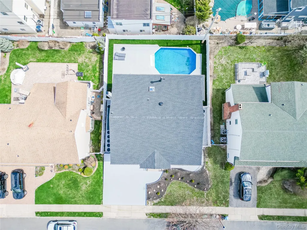 88 Mark Lane Atlantic Beach NY 11509