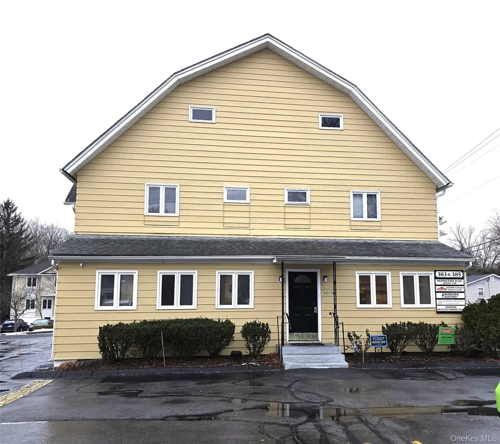 383-385 Hooker Avenue Poughkeepsie NY 12603