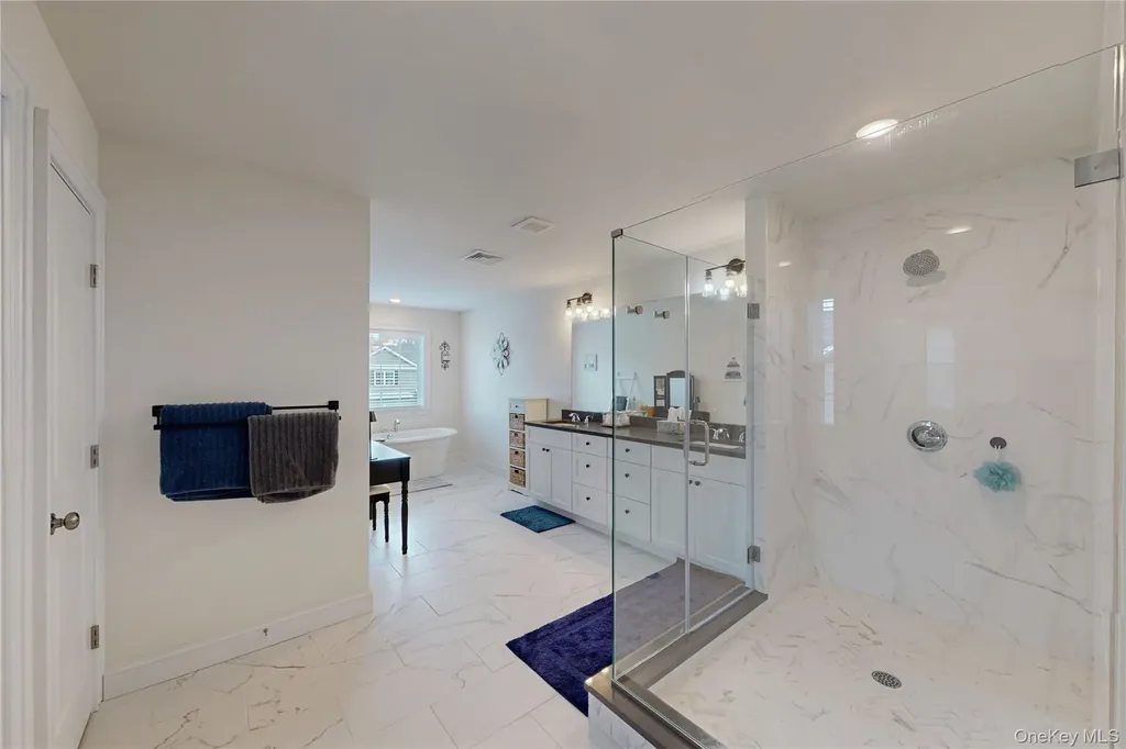 77 Kensington Lane Poughkeepsie NY 12603