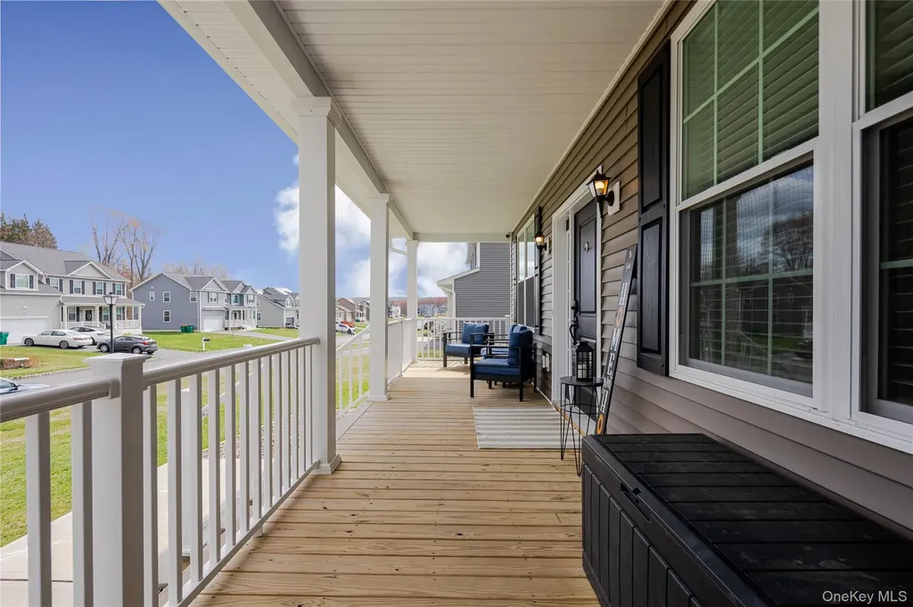 77 Kensington Lane Poughkeepsie NY 12603