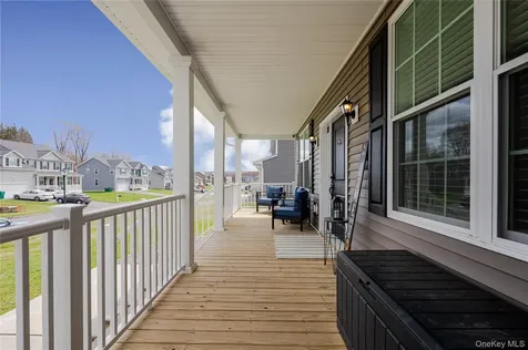 77 Kensington Lane Poughkeepsie NY 12603