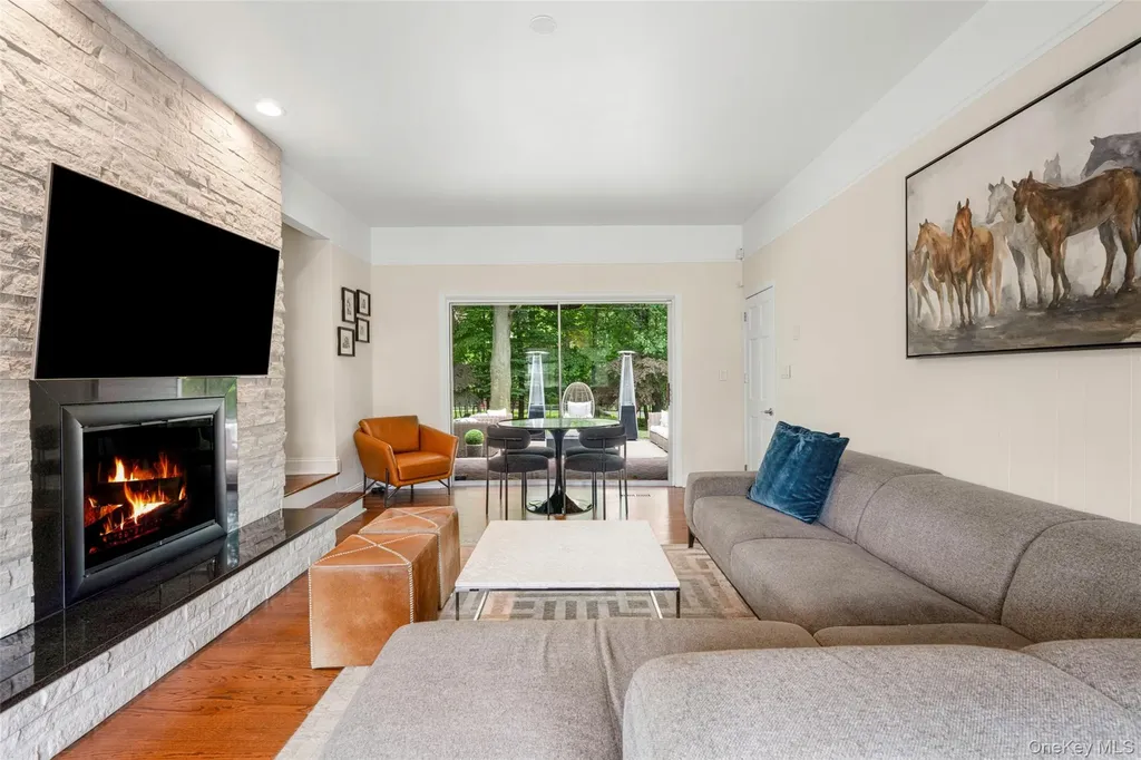 6 Trails End Rye NY 10580