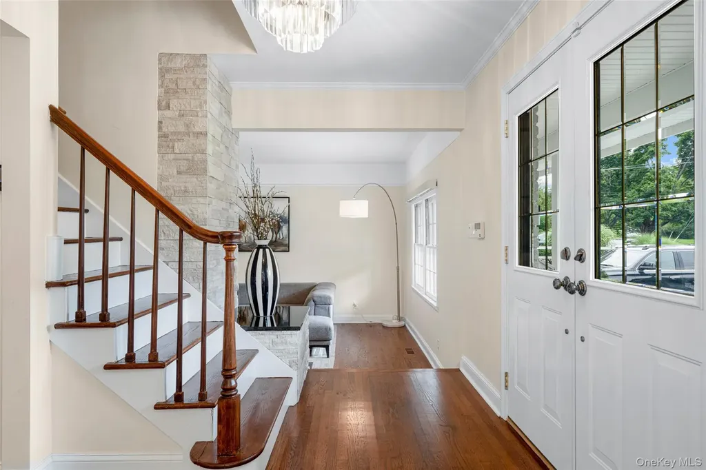 6 Trails End Rye NY 10580