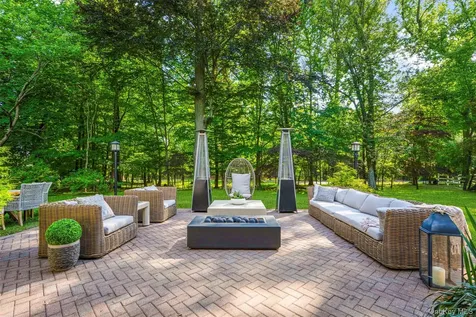 6 Trails End Rye NY 10580