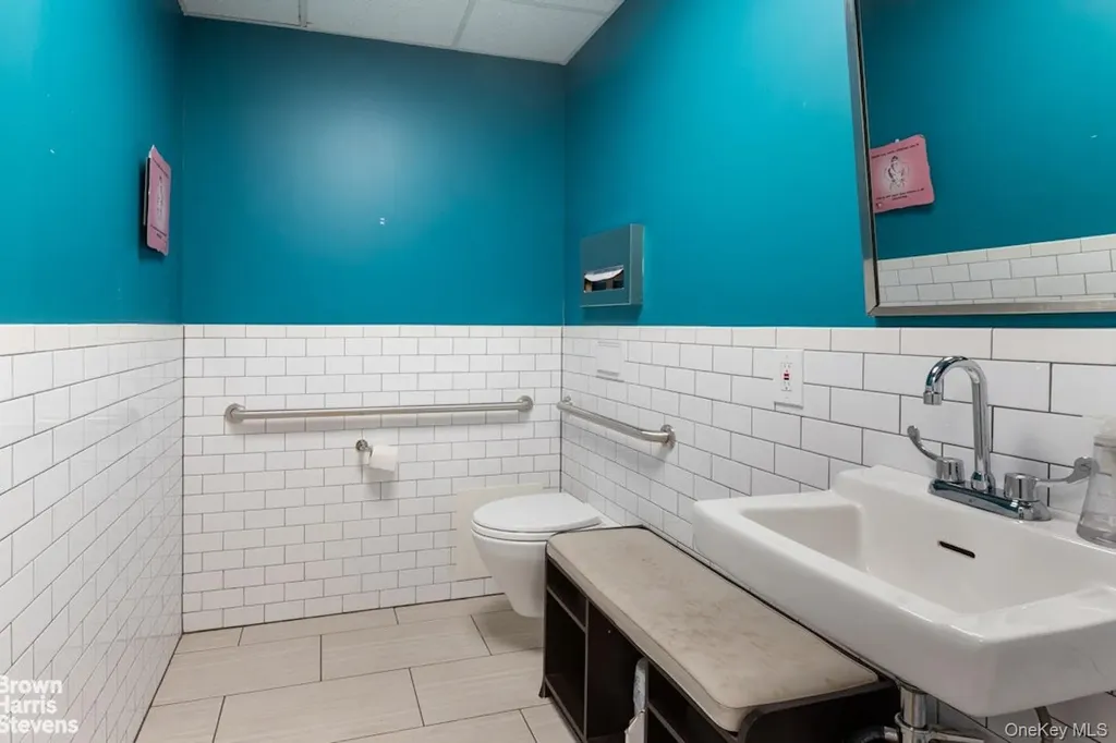 3534 Riverdale Avenue Bronx NY 10463