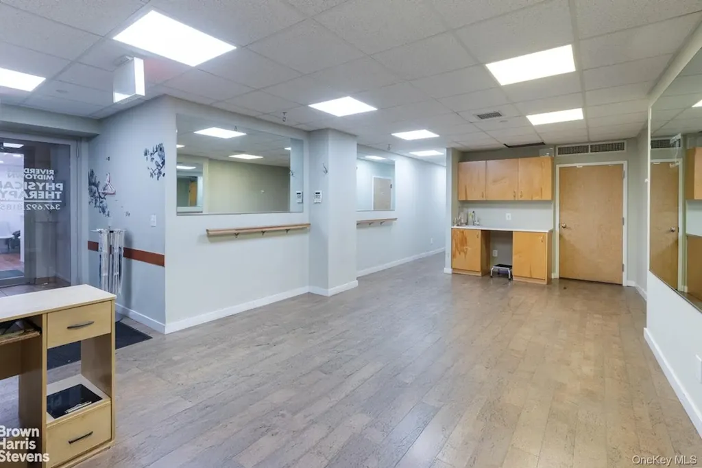 3534 Riverdale Avenue Bronx NY 10463