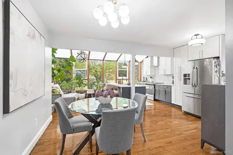 87 Lakeview Avenue Hartsdale NY 10530