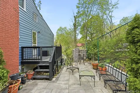 87 Lakeview Avenue Hartsdale NY 10530