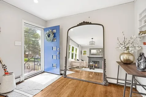 87 Lakeview Avenue Hartsdale NY 10530