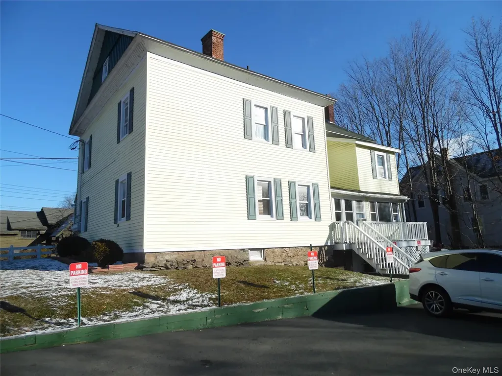 547 Broadway Monticello NY 12701