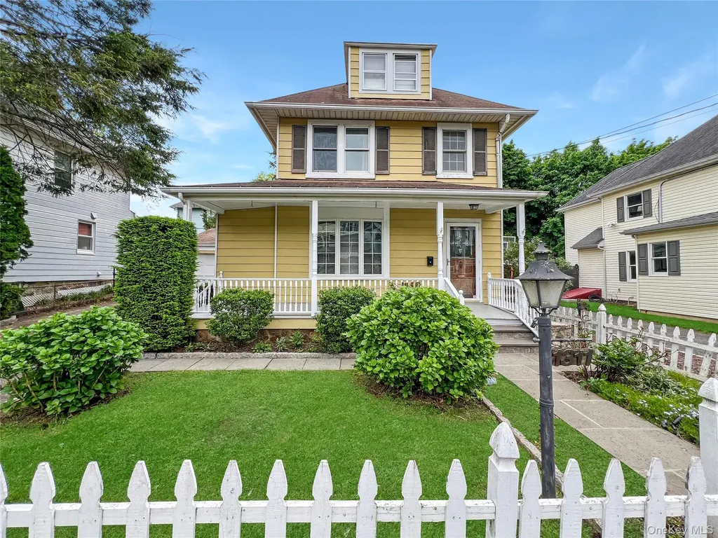 1311 Henry Avenue Mamaroneck NY 10543