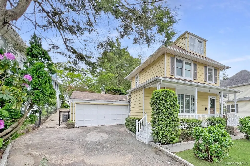 1311 Henry Avenue Mamaroneck NY 10543