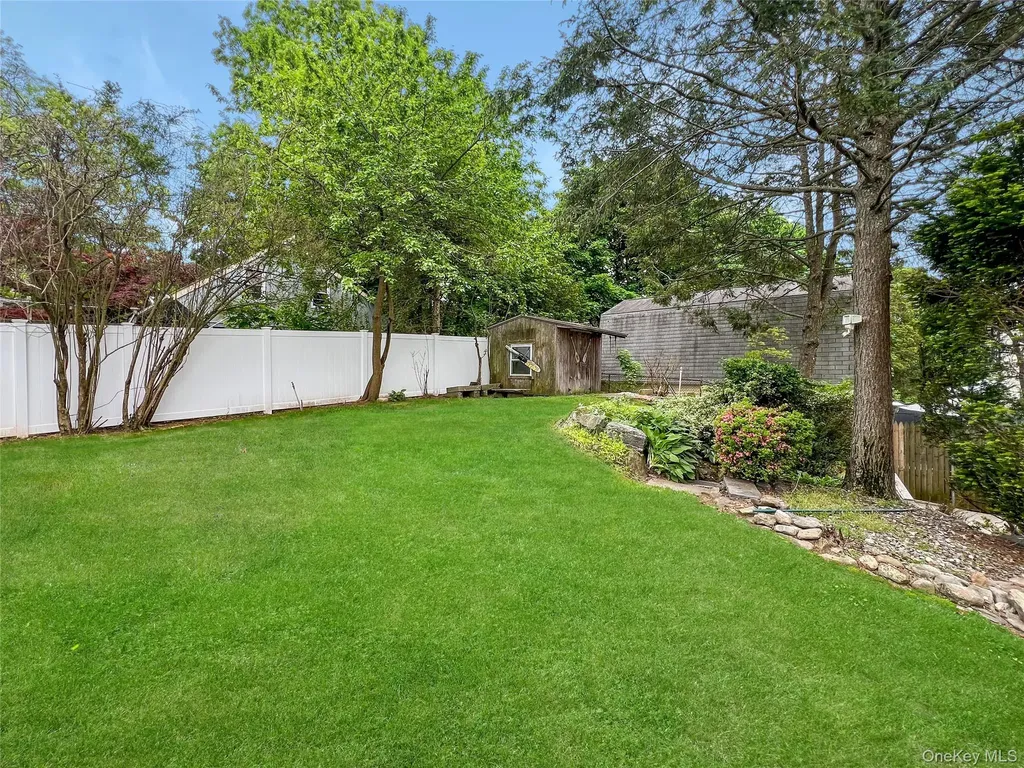 1311 Henry Avenue Mamaroneck NY 10543