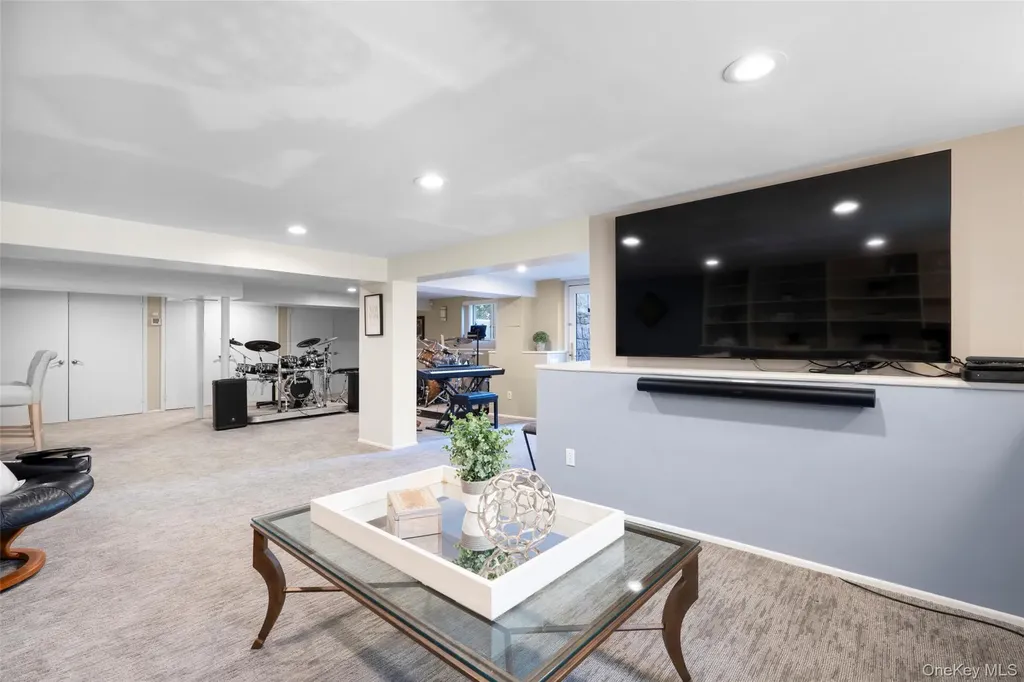 720 Claflin Avenue Mamaroneck NY 10543