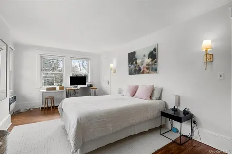 32 Stuyvesant Avenue Larchmont NY 10538