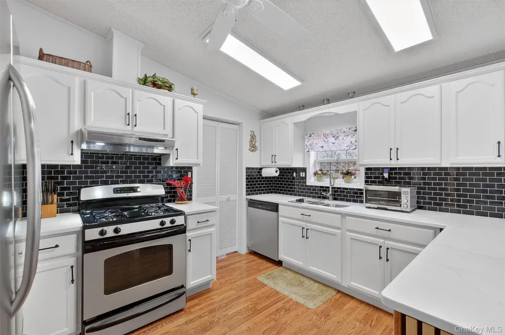 32 2nd Drive Hyde Park NY 12538