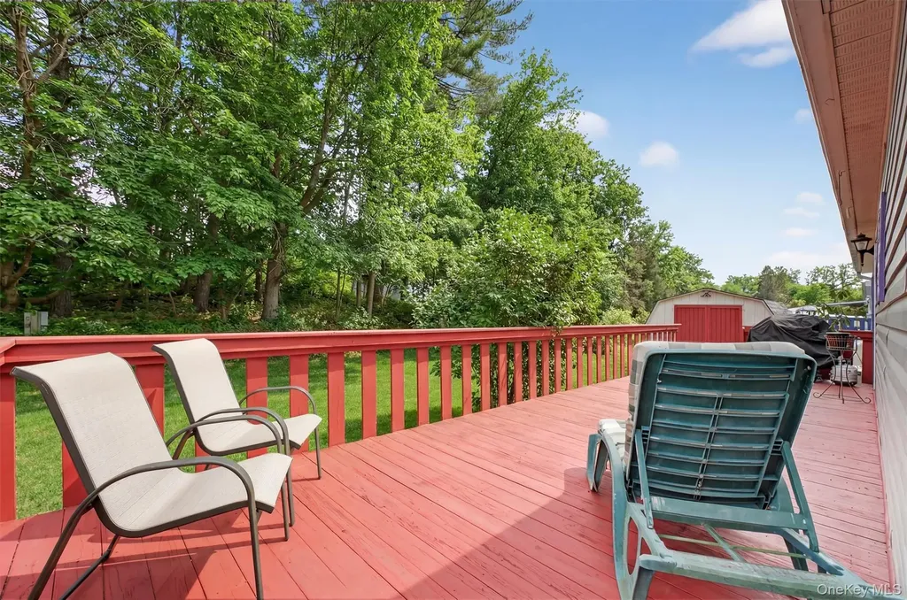 32 2nd Drive Hyde Park NY 12538