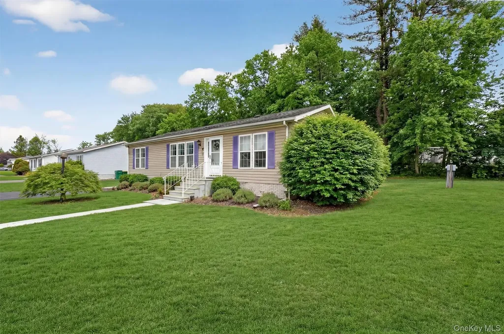 32 2nd Drive Hyde Park NY 12538