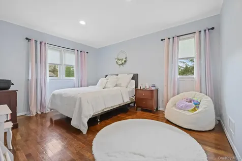 24 Aspen Road New Rochelle NY 10804