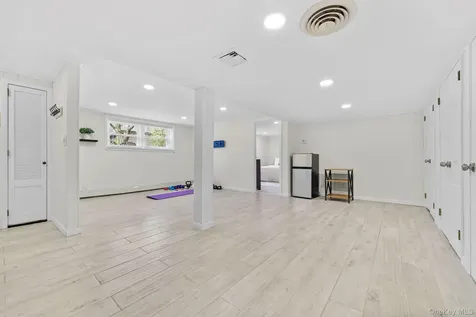 24 Aspen Road New Rochelle NY 10804