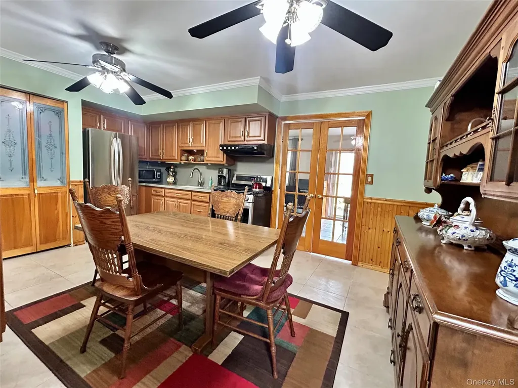 136 B Hampton Avenue Mastic NY 11950