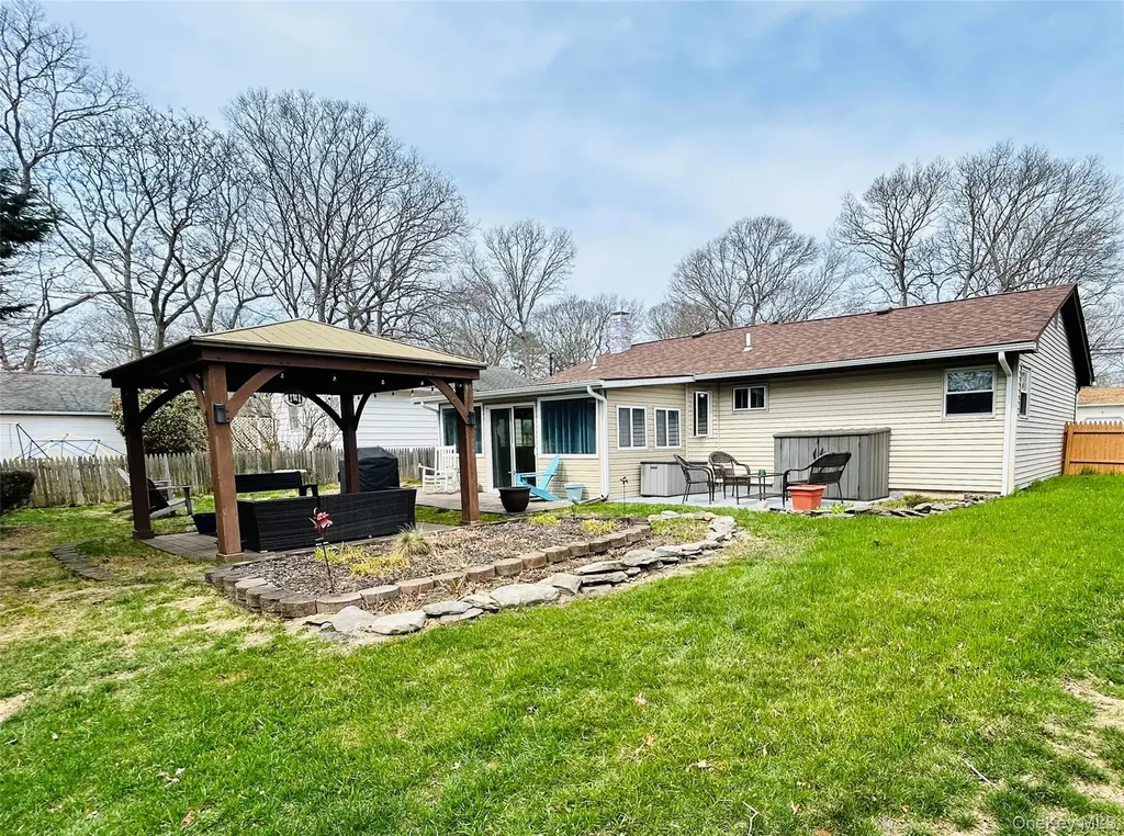 136 B Hampton Avenue Mastic NY 11950