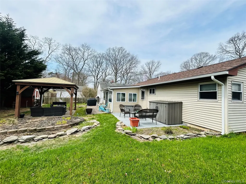 136 B Hampton Avenue Mastic NY 11950