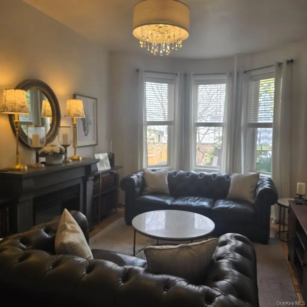 64-07 68th Street Ridgewood NY 11385