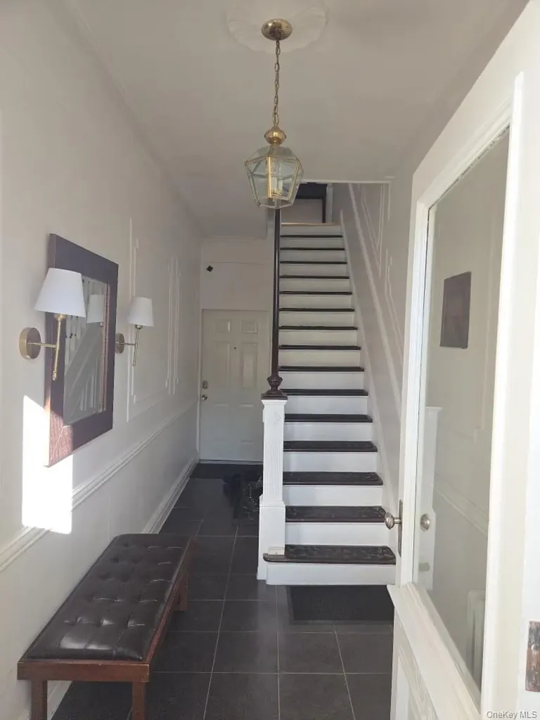64-07 68th Street Ridgewood NY 11385