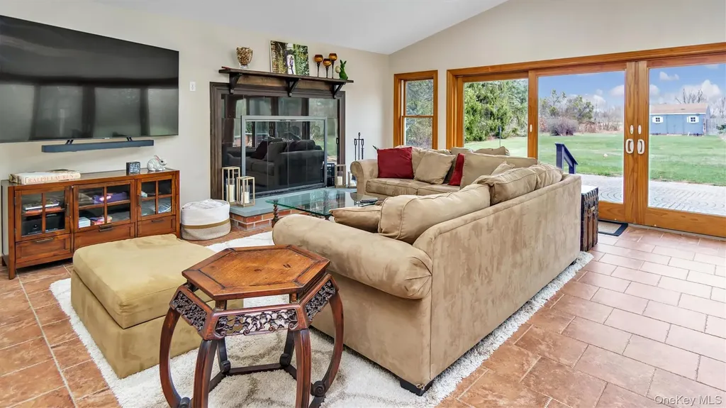 120 Promenade Drive Aquebogue NY 11901