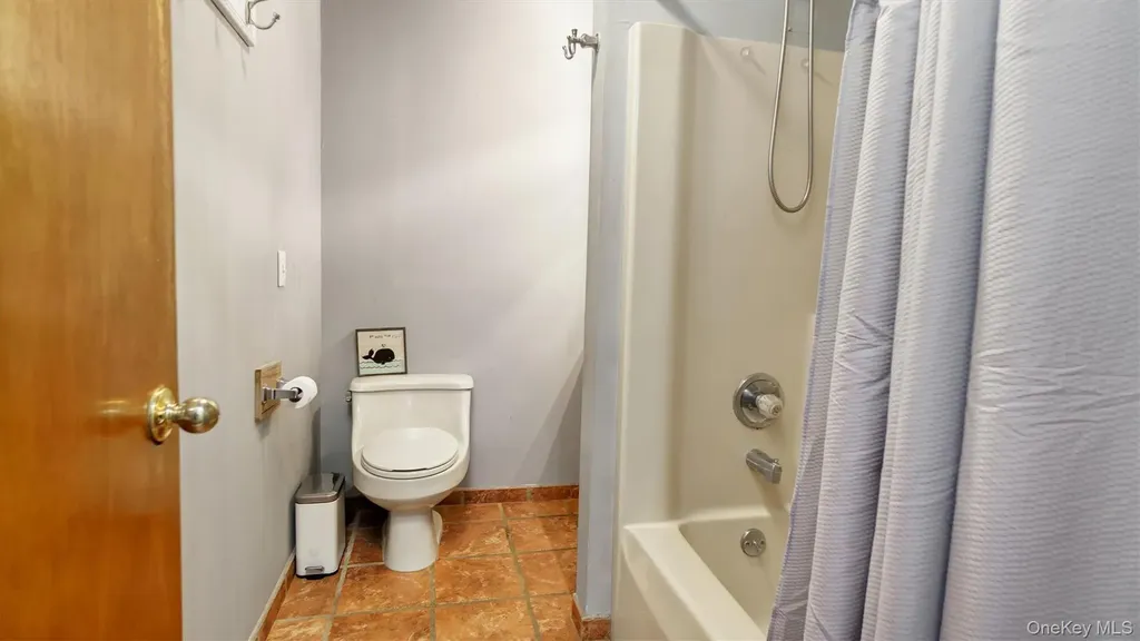 120 Promenade Drive Aquebogue NY 11901