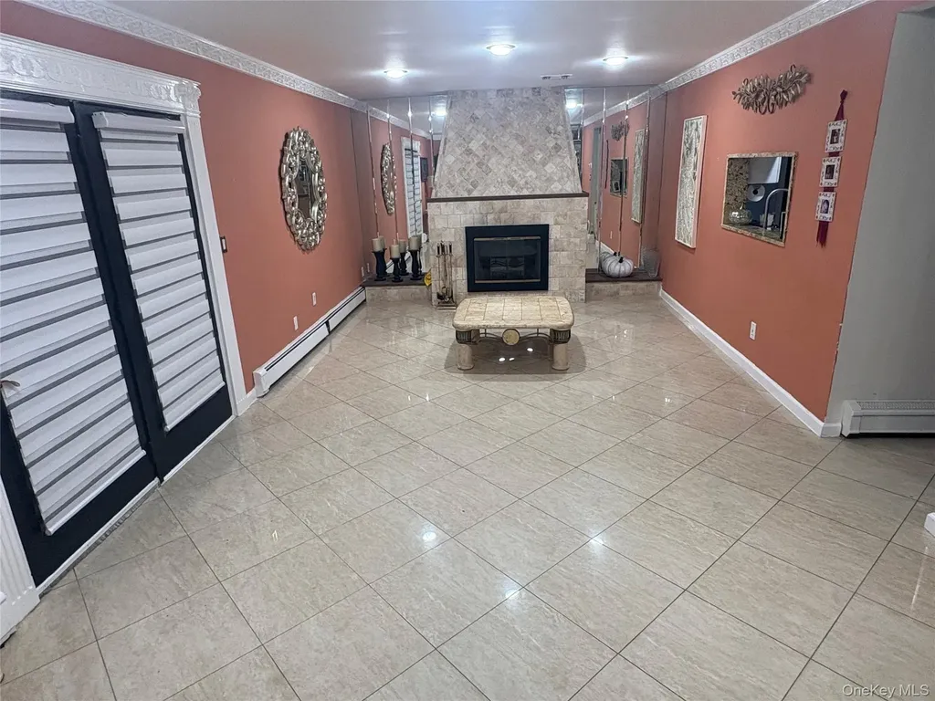3780 Greentree Drive Oceanside NY 11572