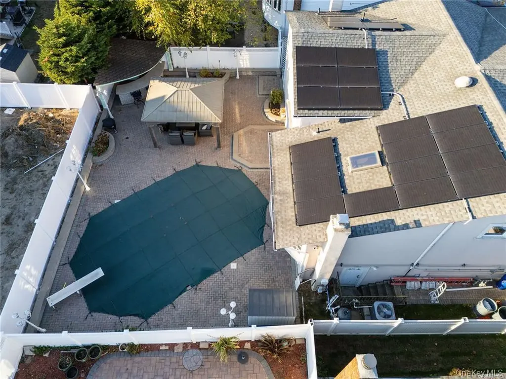 3780 Greentree Drive Oceanside NY 11572