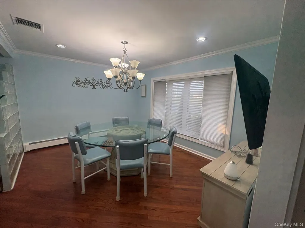 3780 Greentree Drive Oceanside NY 11572