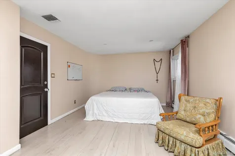 3780 Greentree Drive Oceanside NY 11572