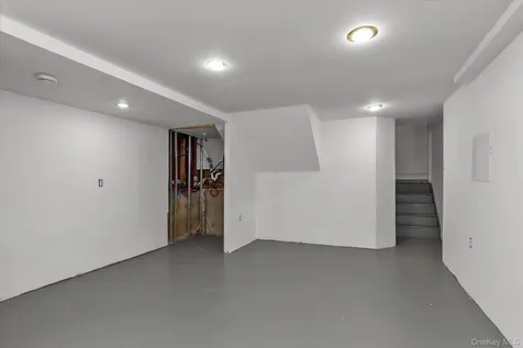 3780 Greentree Drive Oceanside NY 11572