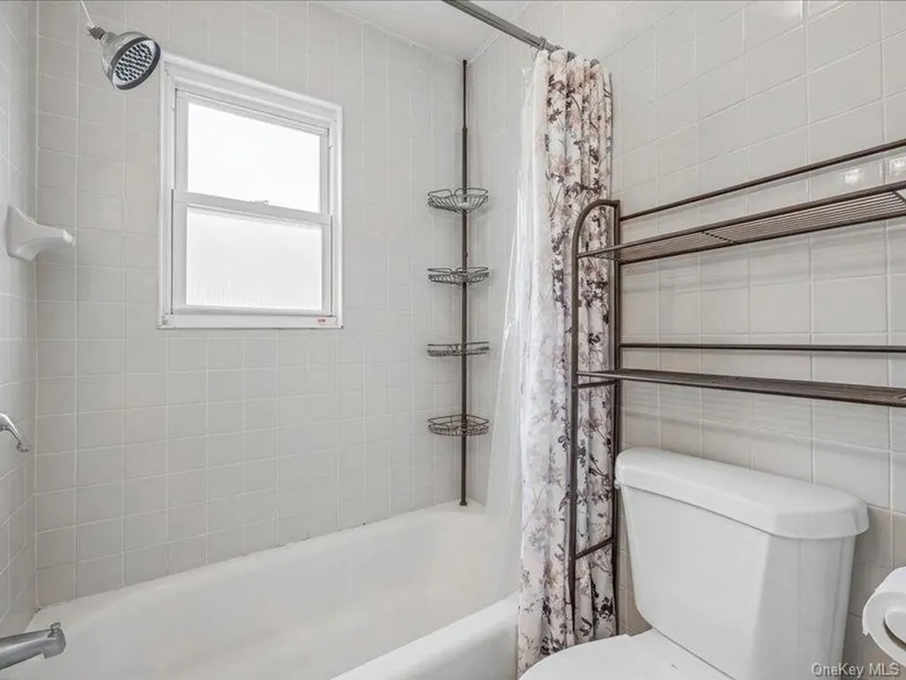 3229 Glennon Place Bronx NY 10465