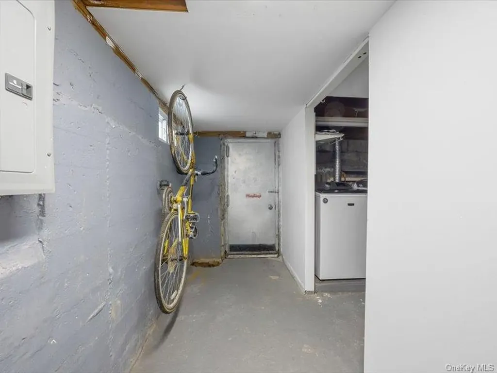 3229 Glennon Place Bronx NY 10465