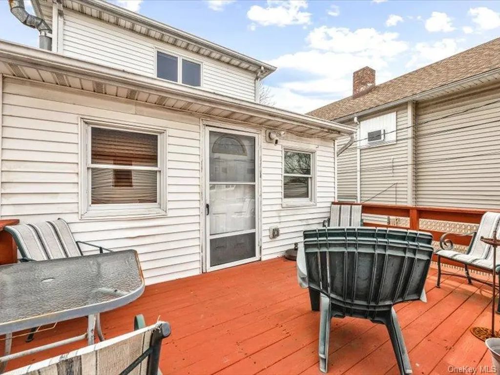 3229 Glennon Place Bronx NY 10465