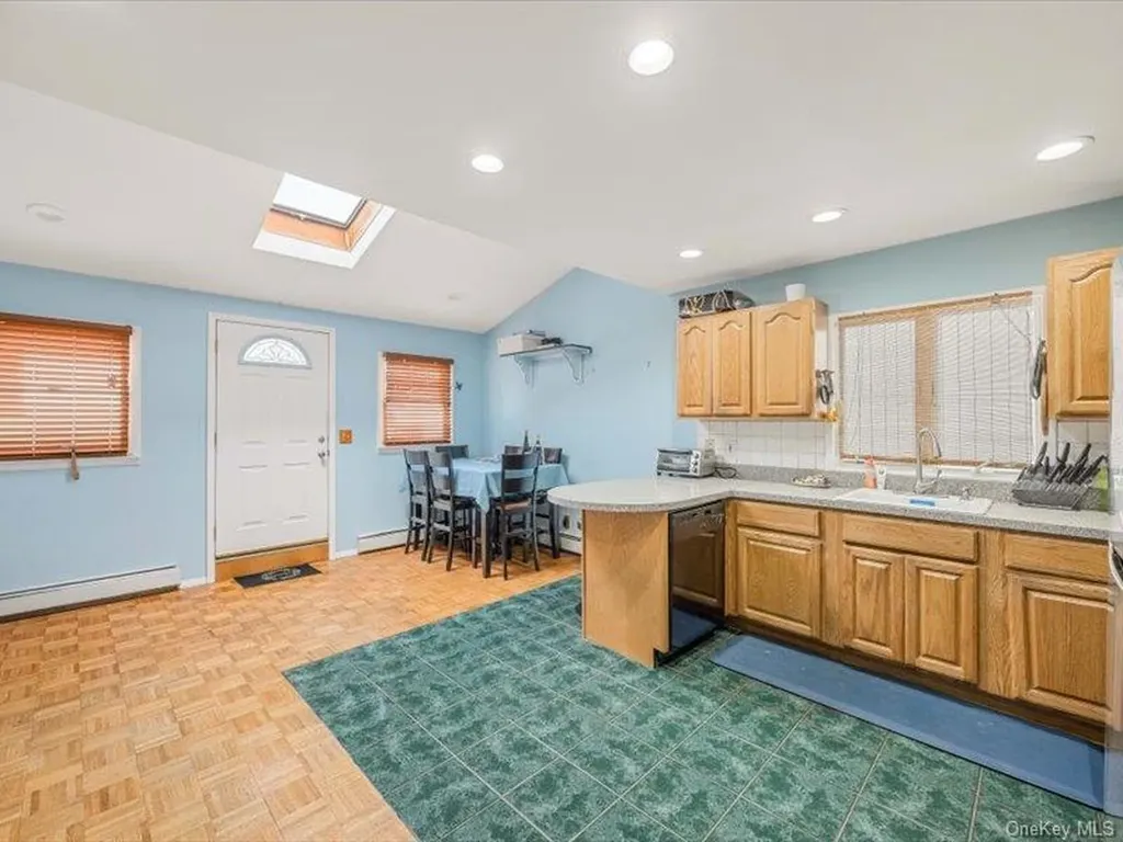 3229 Glennon Place Bronx NY 10465
