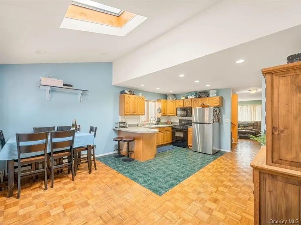 3229 Glennon Place Bronx NY 10465