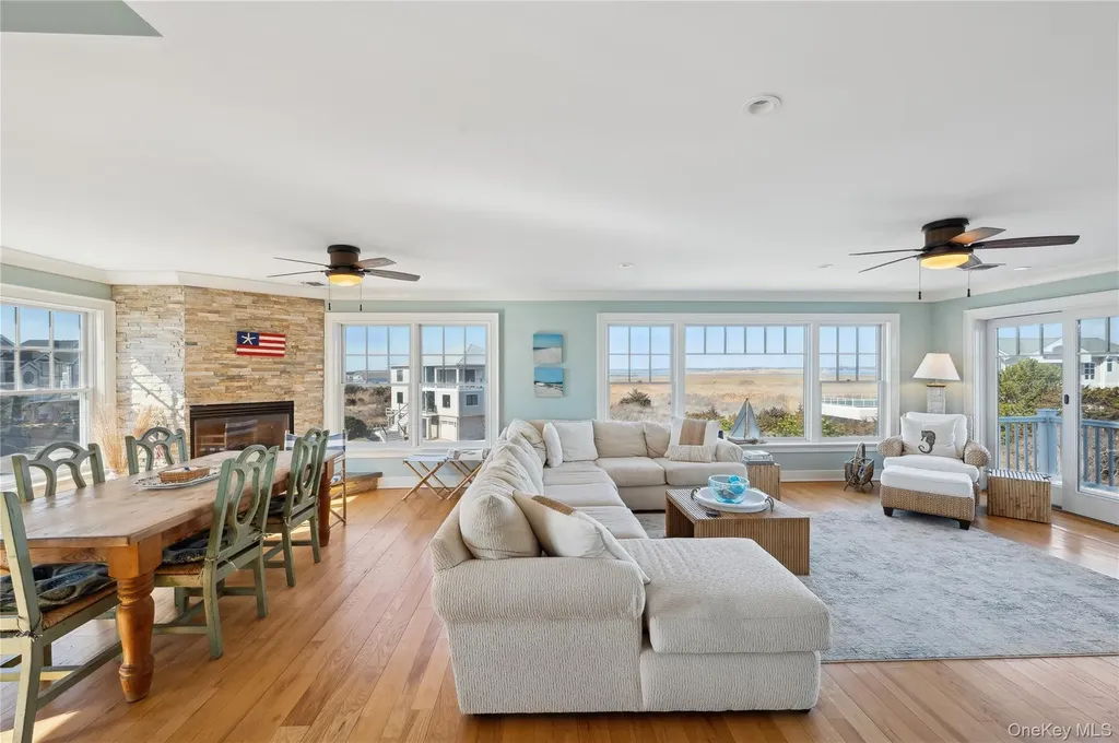 902 Dune Road Westhampton Dunes NY 11978