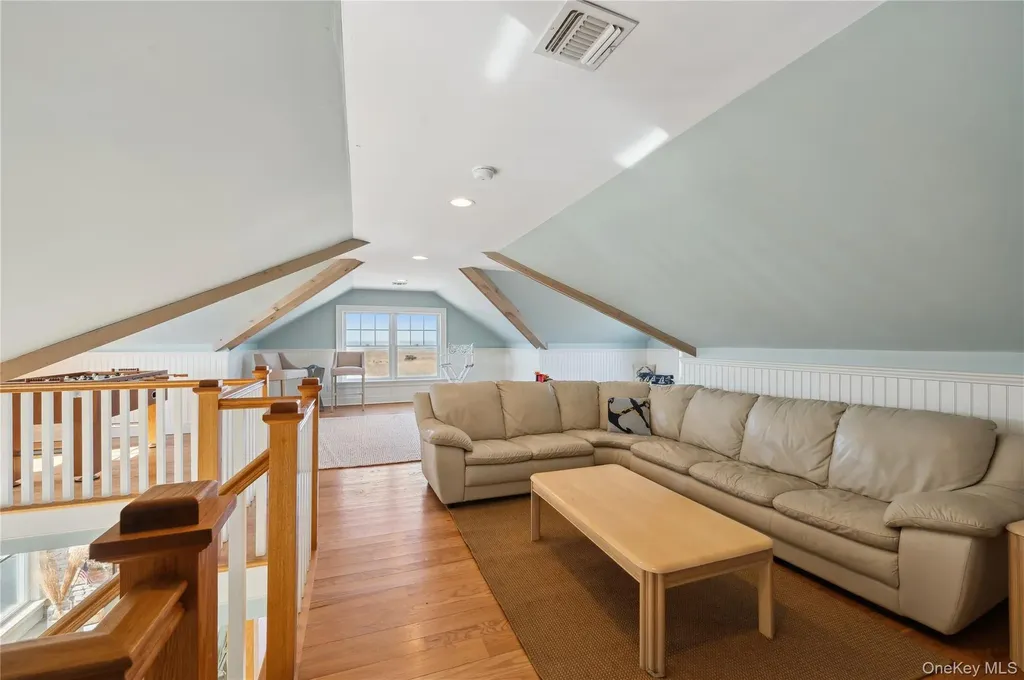 902 Dune Road Westhampton Dunes NY 11978